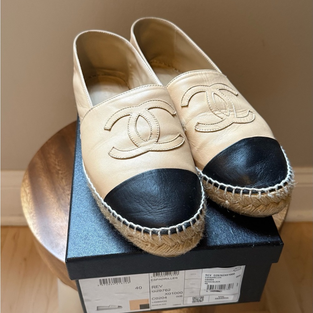 Chanel Espadrilles (Beige & Black) EU 40